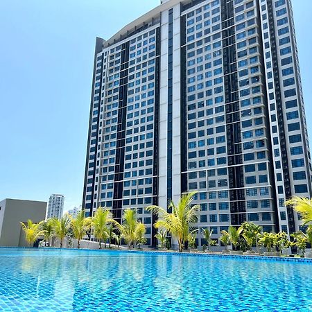 Jesselton Quay By Bunga Raya Homes كوتا كينابالو المظهر الخارجي الصورة