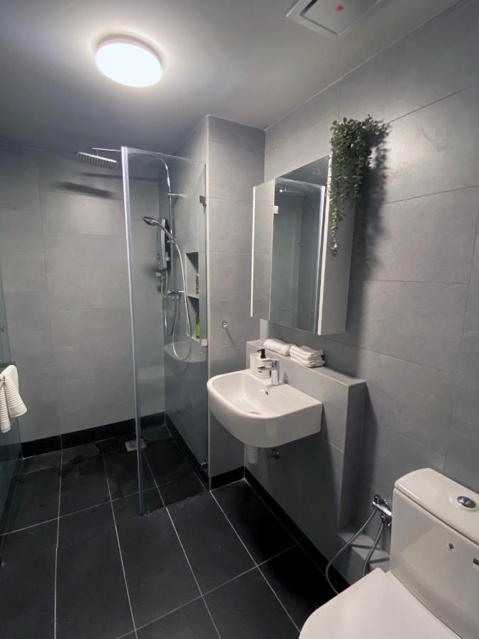 Jesselton Quay By Bunga Raya Homes كوتا كينابالو المظهر الخارجي الصورة